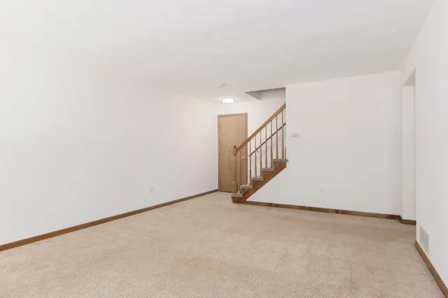 $269,900 | 2314 South Highland View Circle Southeast, Grand Rapids, MI 49506