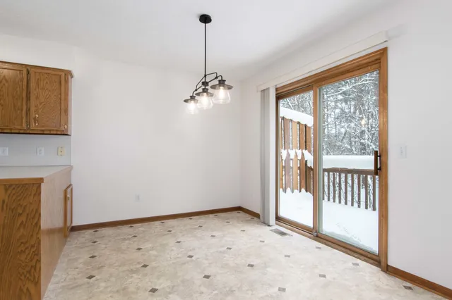 $269,900 | 2314 South Highland View Circle Southeast, Grand Rapids, MI 49506