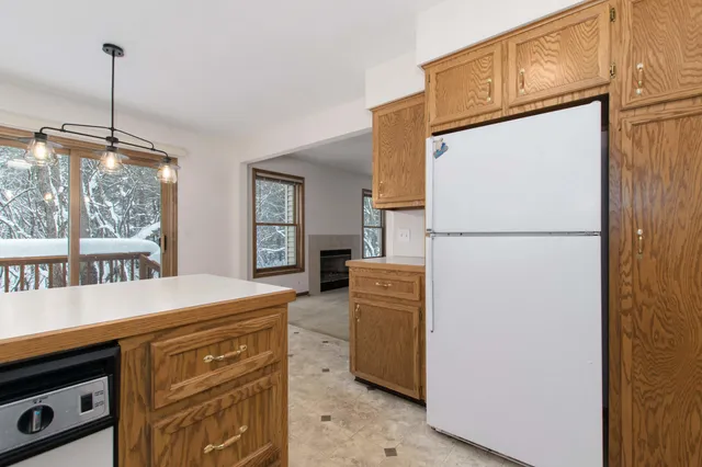 $269,900 | 2314 South Highland View Circle Southeast, Grand Rapids, MI 49506