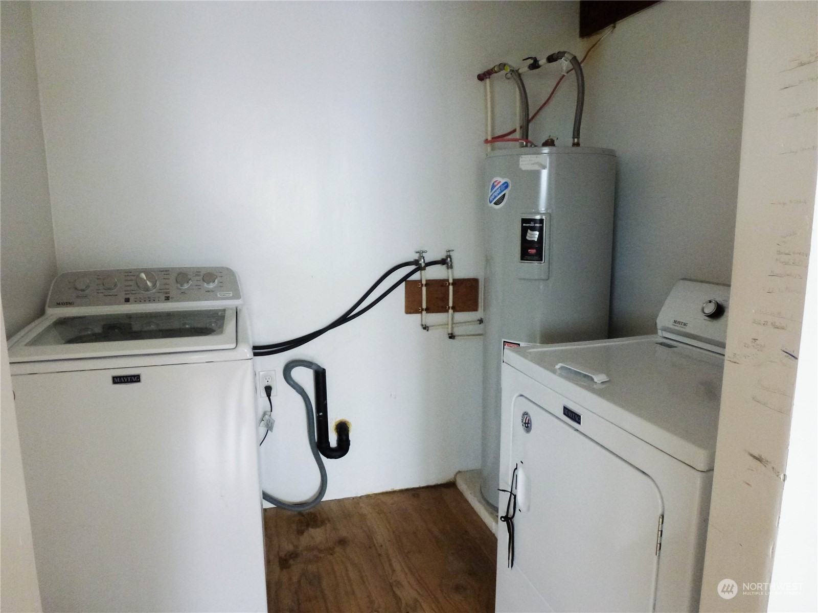 17096 Fir Island Road Mount Vernon, WA 98273 - Photo 19 of 22 a utility room with dryer and washer