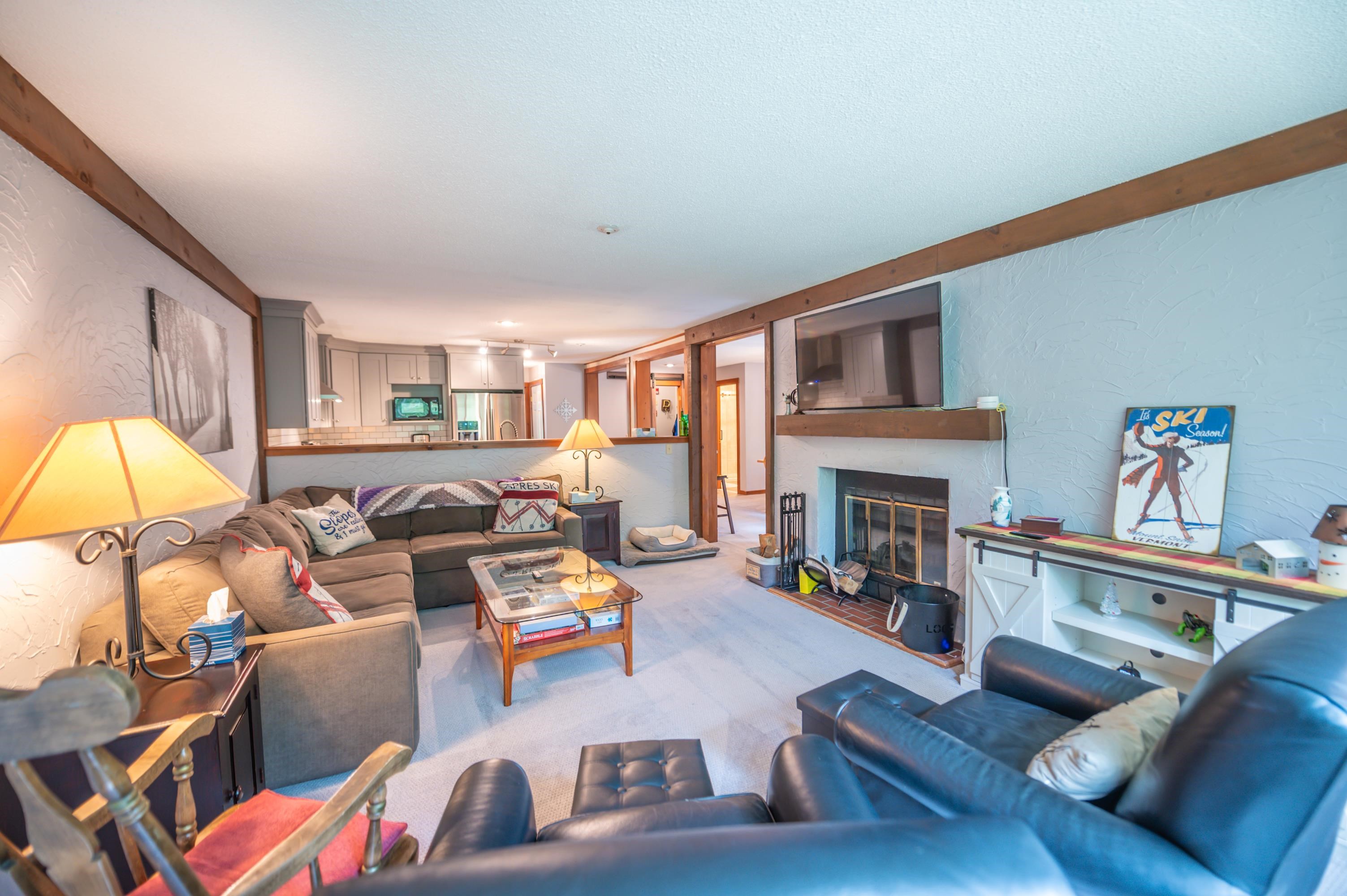 2 A White Oaks Loop, Unit 6 West Dover, VT 05356 - Photo 13 of 33