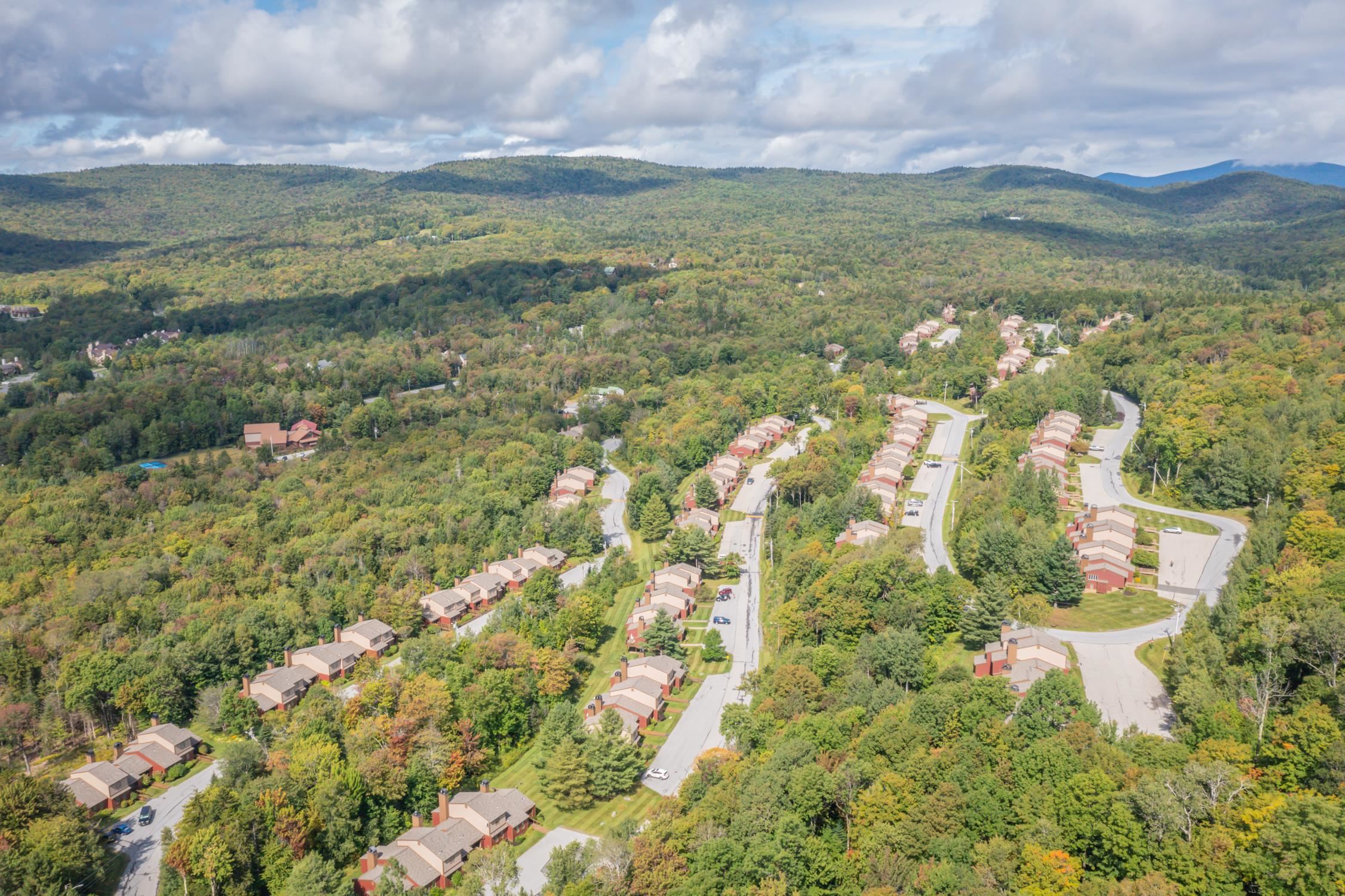 2 A White Oaks Loop, Unit 6 West Dover, VT 05356 - Photo 27 of 33