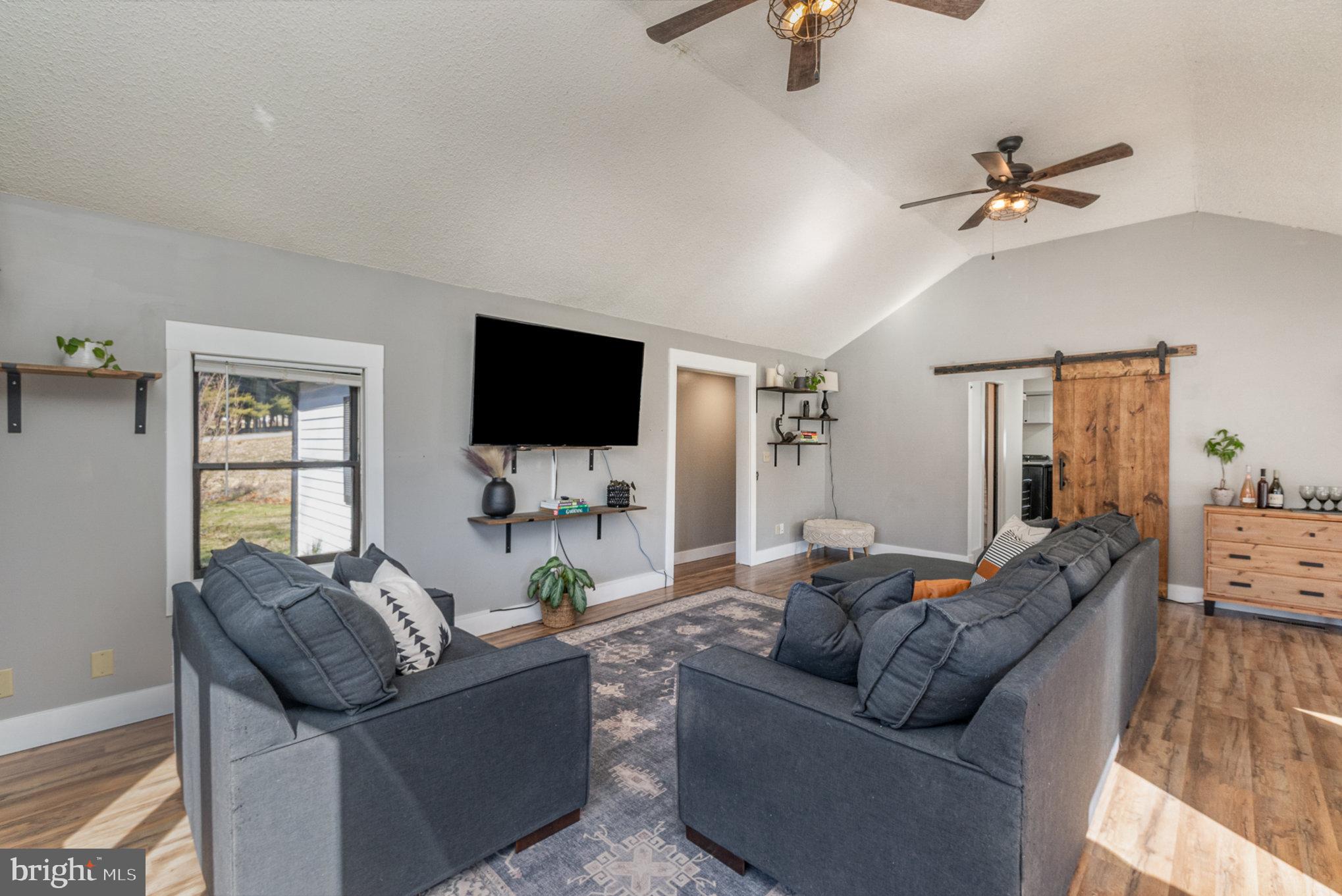380 Cat Swamp Road Elkton, MD 21921 - Photo 3 of 24 Living Room View II