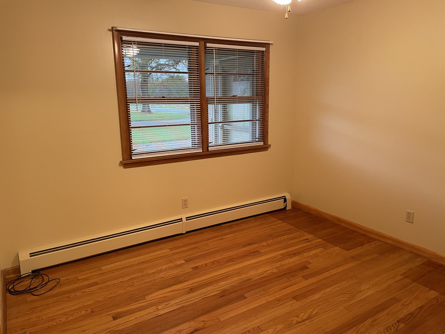 723 Raymond Road Watseka, IL 60970 - Photo 11 of 21