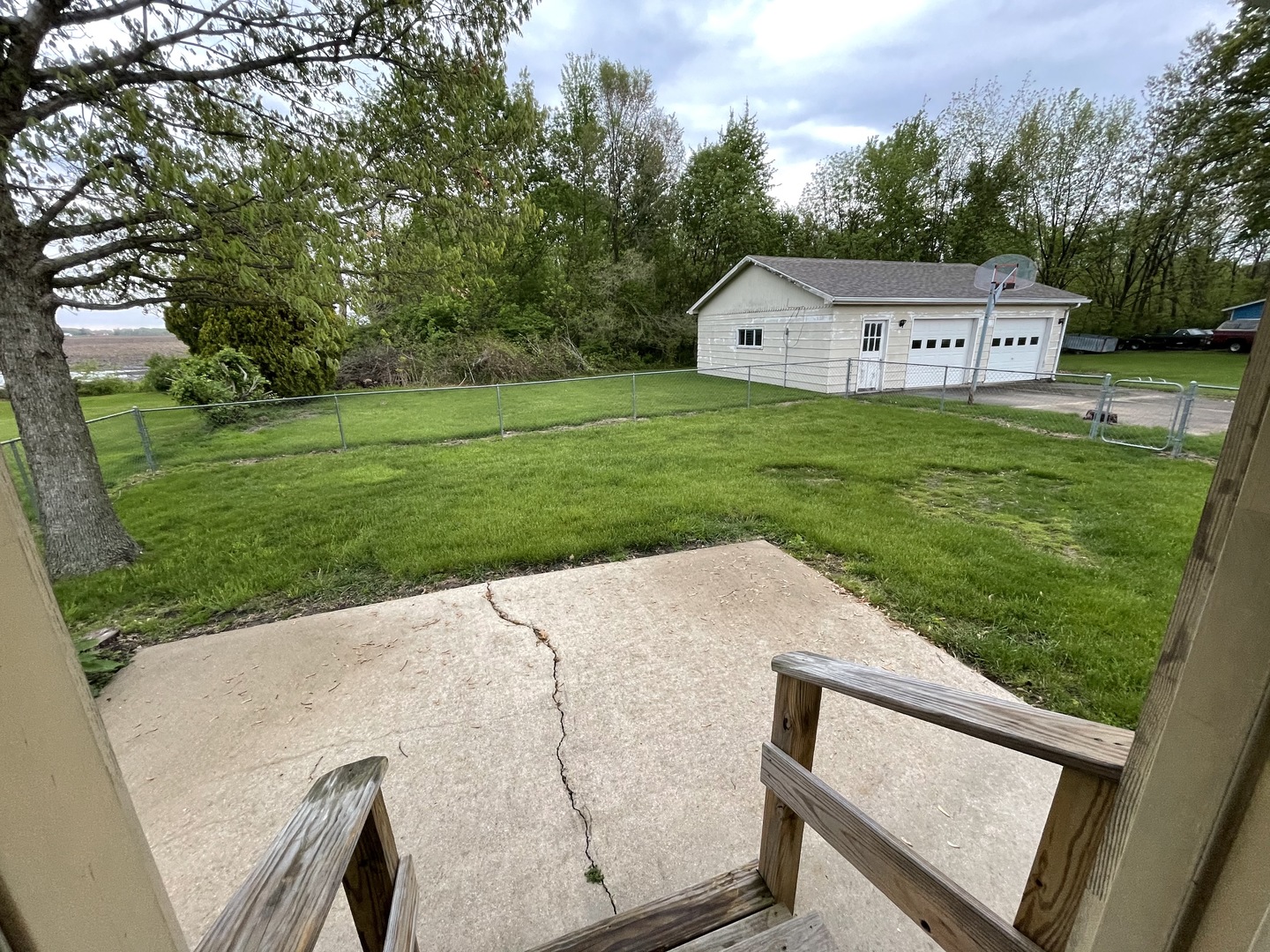 723 Raymond Road Watseka, IL 60970 - Photo 15 of 21