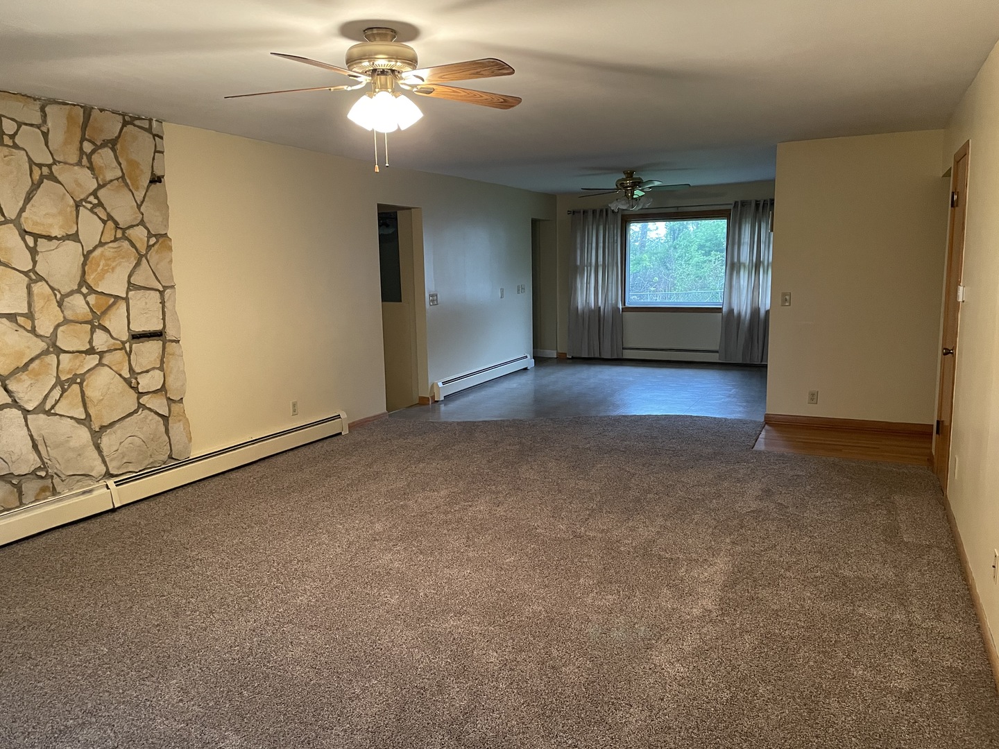 723 Raymond Road Watseka, IL 60970 - Photo 3 of 21