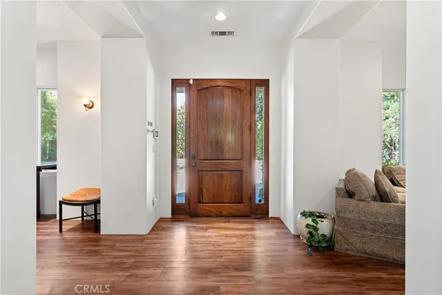 $2,499,000 | 5150 Gloria Avenue, Encino, CA 91436