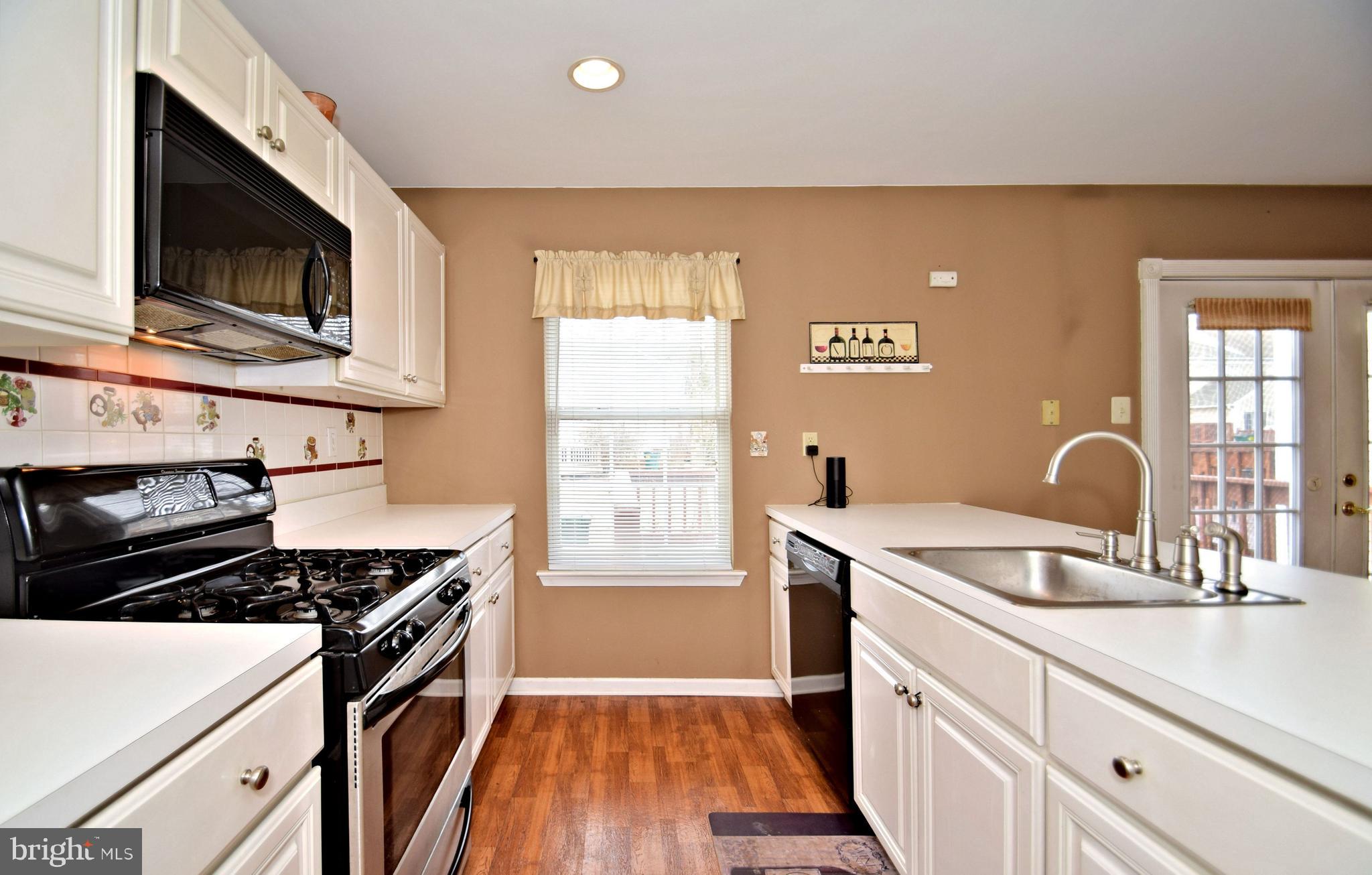 631 Longwood Road Collegeville, PA 19426 - Photo 8 of 22 Kitchen