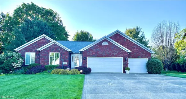 $470,000 | 4395 Golden Eagle Road Northwest, Massillon, OH 44646