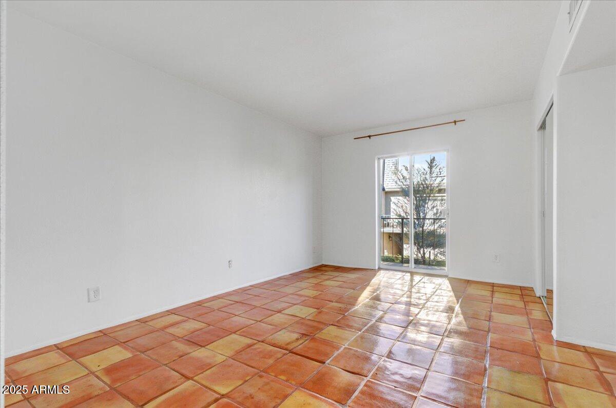 1006 East Osborn Road, Unit C Phoenix, AZ 85014 - Photo 8 of 15 08-Primary Suite