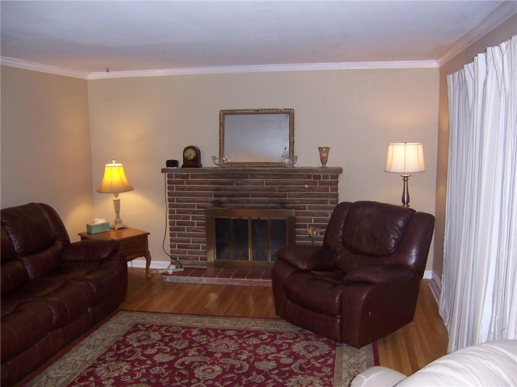 110 South Keel Ridge Road Hermitage, PA 16148 - Photo 3 of 16 Gallery Image 3
