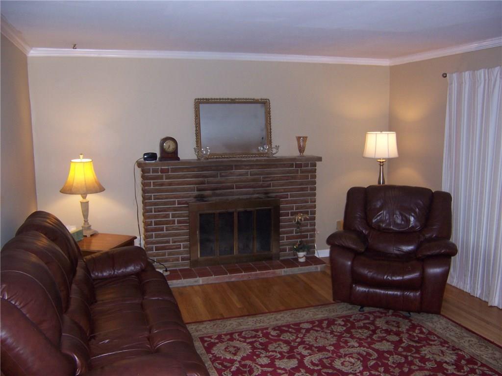 110 South Keel Ridge Road Hermitage, PA 16148 - Photo 4 of 16 Gallery Image 4