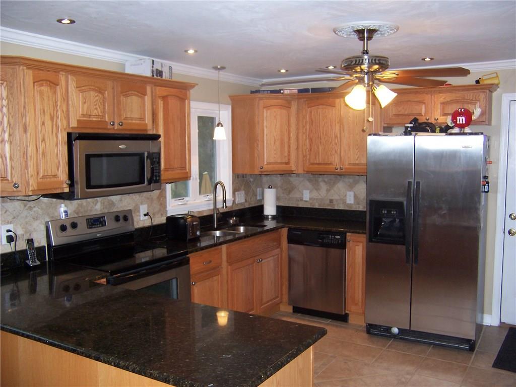 110 South Keel Ridge Road Hermitage, PA 16148 - Photo 7 of 16 Gallery Image 7