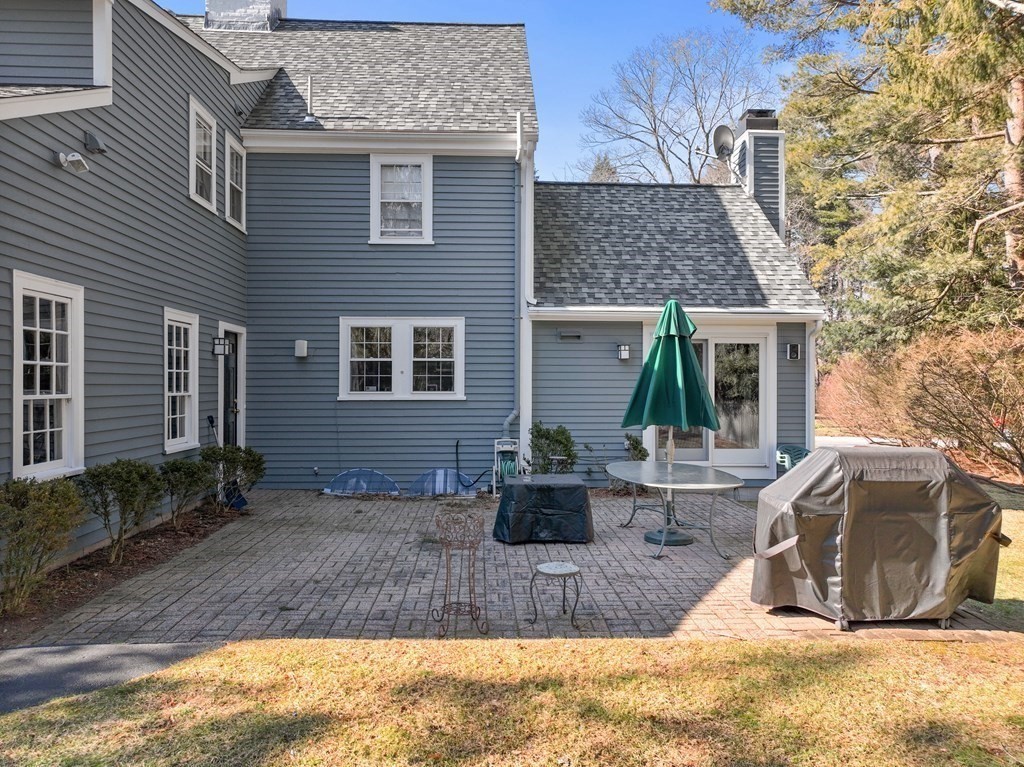 9 Marvin Road Wellesley, MA 02482 - Photo 11 of 12