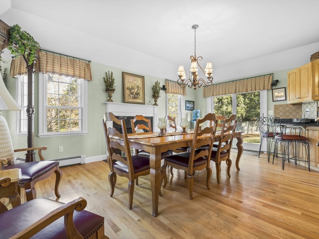 9 Marvin Road Wellesley, MA 02482 - Photo 4 of 12