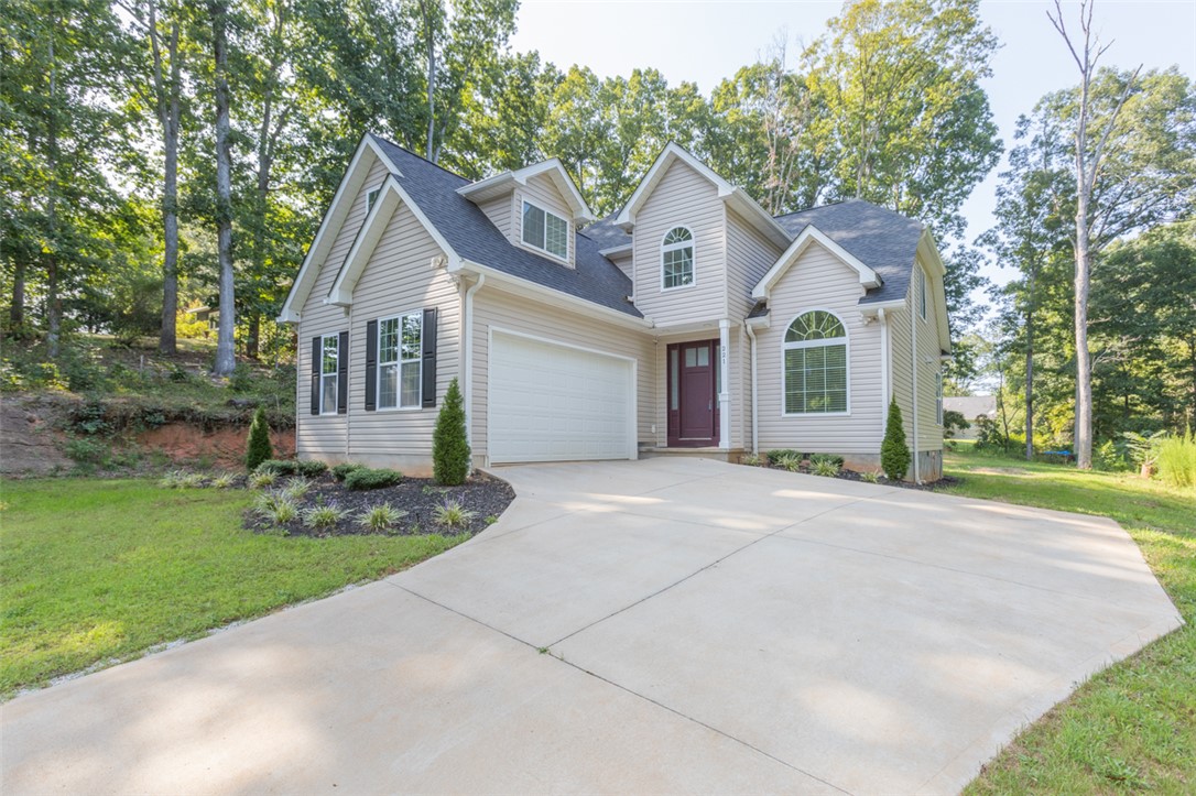 221 Robinwood Lane Pelzer, SC 29669 - Photo 2 of 50