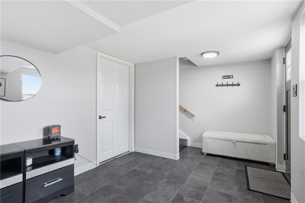 93 Pittsburgh Road Lyndora, PA 16045 - Photo 5 of 49