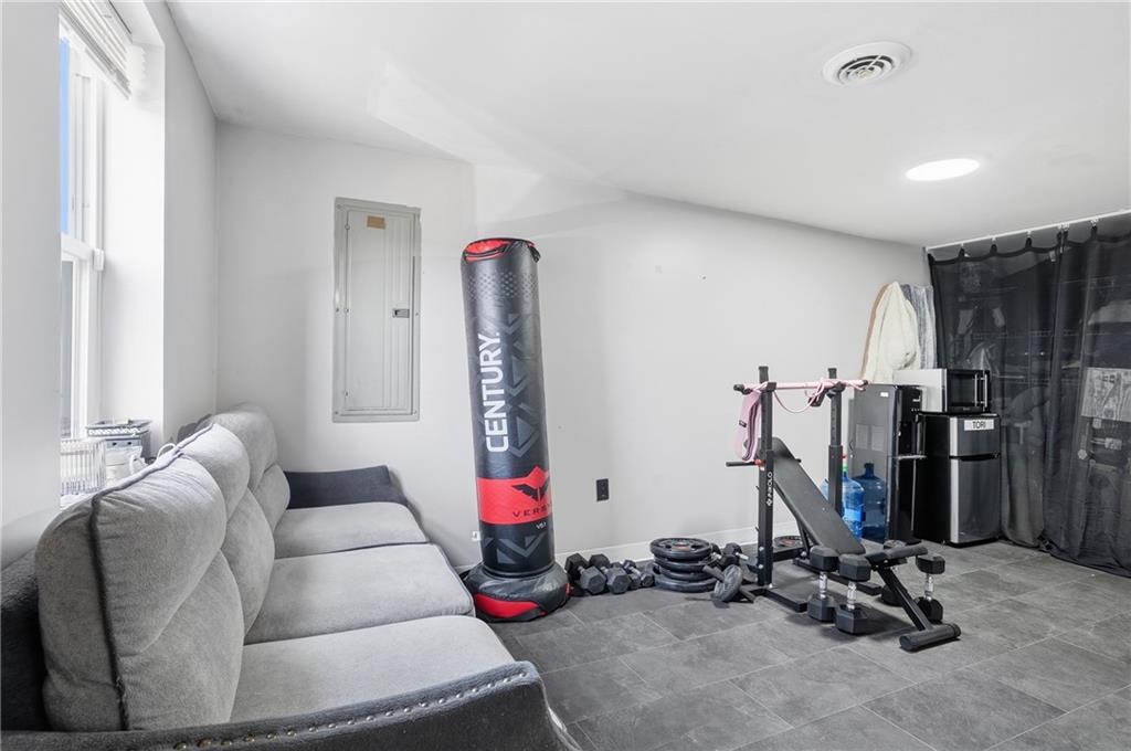 93 Pittsburgh Road Lyndora, PA 16045 - Photo 6 of 49