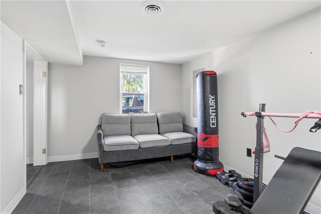 93 Pittsburgh Road Lyndora, PA 16045 - Photo 9 of 49