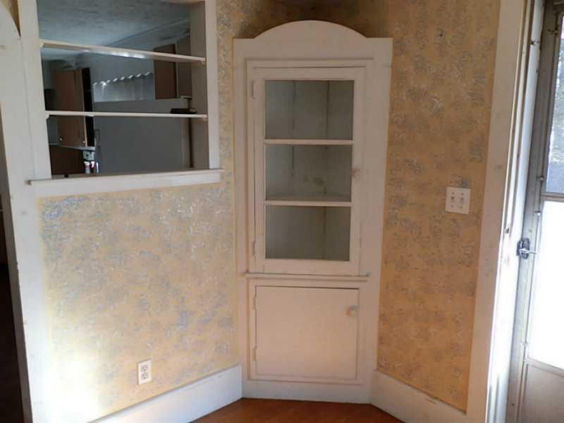 147 Beech Road Eliot, ME 03903 - Photo 4 of 9 Dining Room.