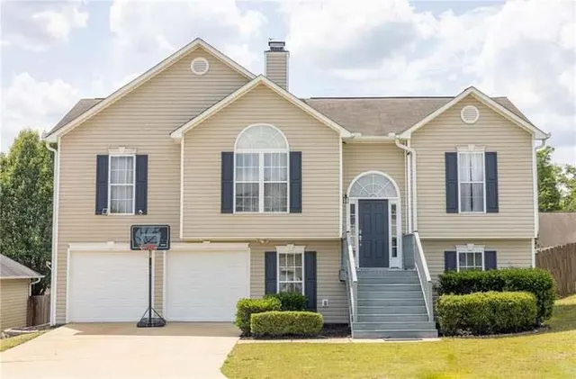 $2,300 | 2907 Gatewood Drive, Phenix City, AL 36870