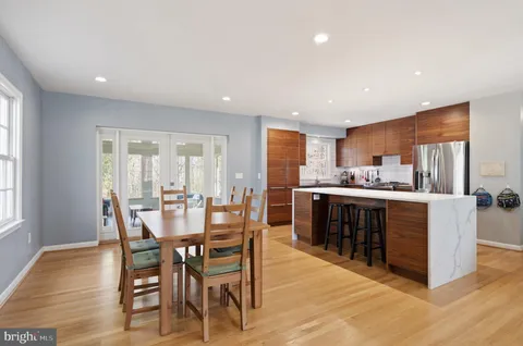 $1,100,000 | 8907 Camden Street, Alexandria, VA 22308