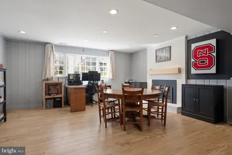 $1,100,000 | 8907 Camden Street, Alexandria, VA 22308