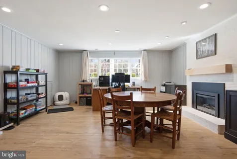 $1,100,000 | 8907 Camden Street, Alexandria, VA 22308