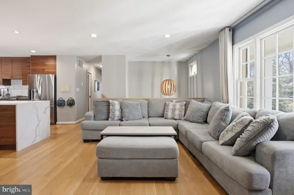 $1,100,000 | 8907 Camden Street, Alexandria, VA 22308