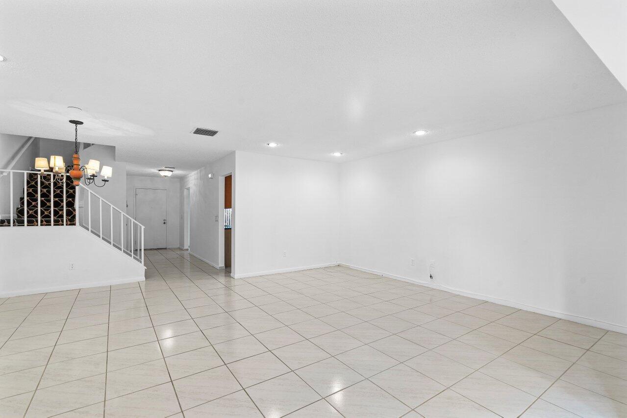 21648 Cypress Road, Unit 13E Boca Raton, FL 33433 - Photo 15 of 57 008-21648CypressRoad-13E-BocaRaton-FL-33