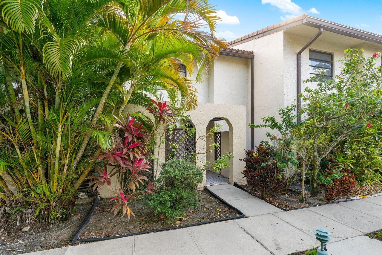 21648 Cypress Road, Unit 13E Boca Raton, FL 33433 - Photo 2 of 57 Front Exterior