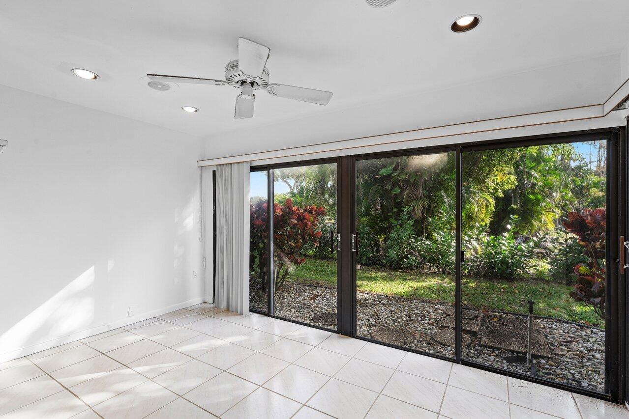 21648 Cypress Road, Unit 13E Boca Raton, FL 33433 - Photo 4 of 57 Rear Exterior