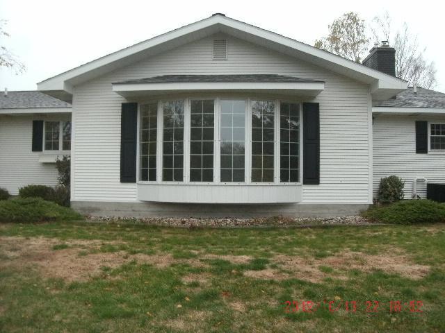 1867 Lakeshore Road Manistee, MI 49660 - Photo 2 of 13 Additional Photo