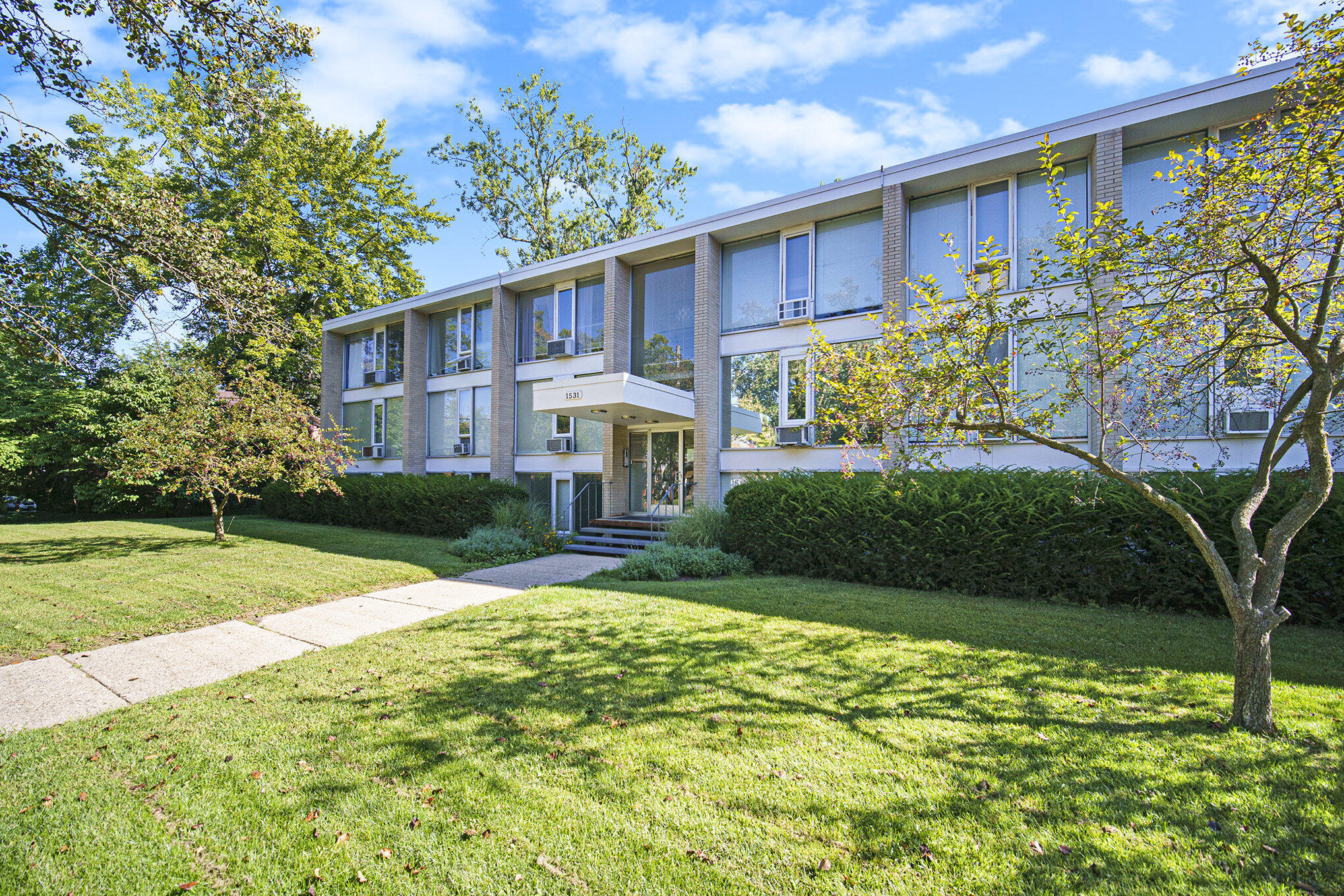 1531 Packard Street, Unit 6 Ann Arbor, MI 48104 - Photo 13 of 17 013_file_25