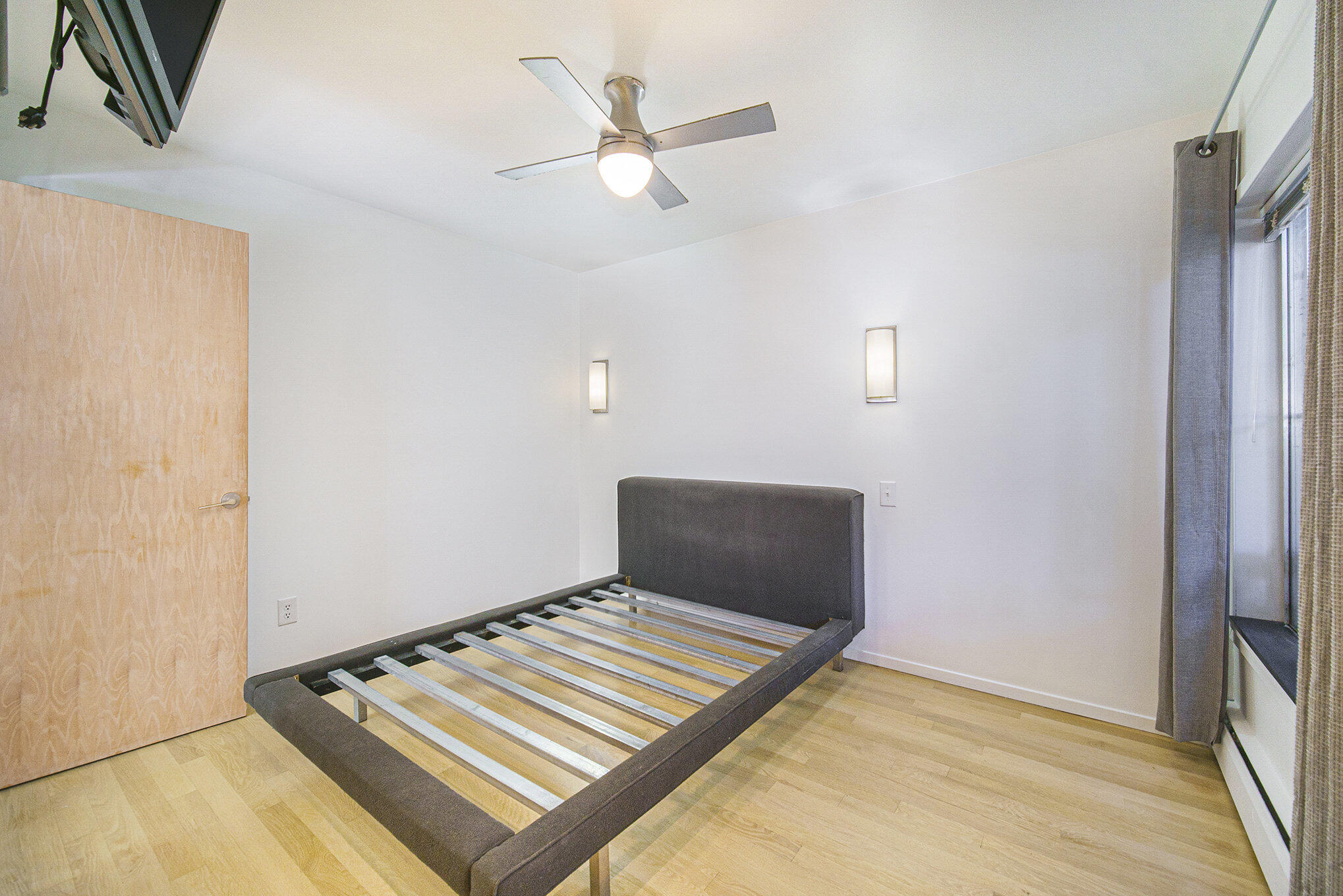 1531 Packard Street, Unit 6 Ann Arbor, MI 48104 - Photo 10 of 17 009_file_280