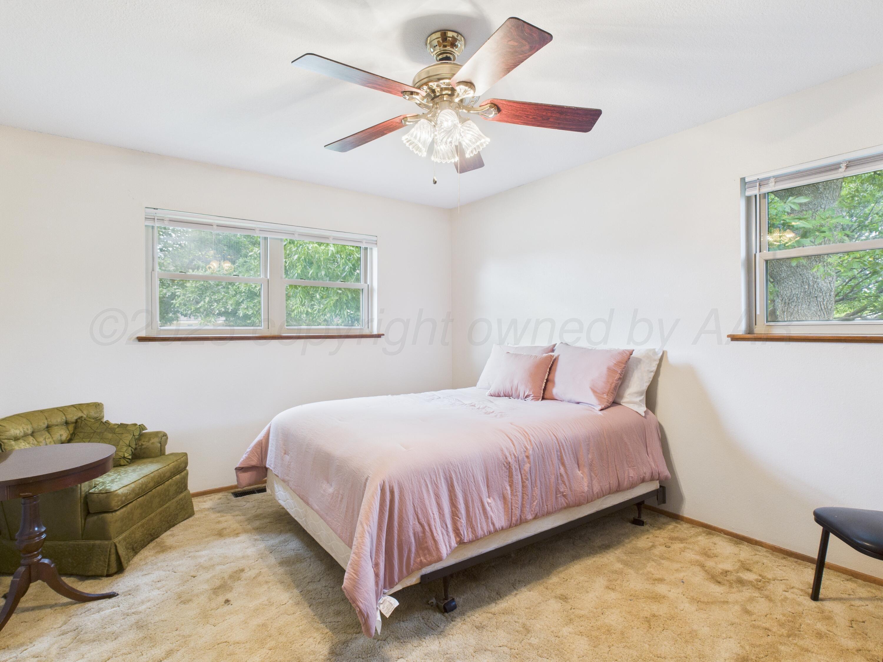 329 Coronado Street Fritch, TX 79036 - Photo 11 of 37 CAM05386G0-PR0018-STILL027