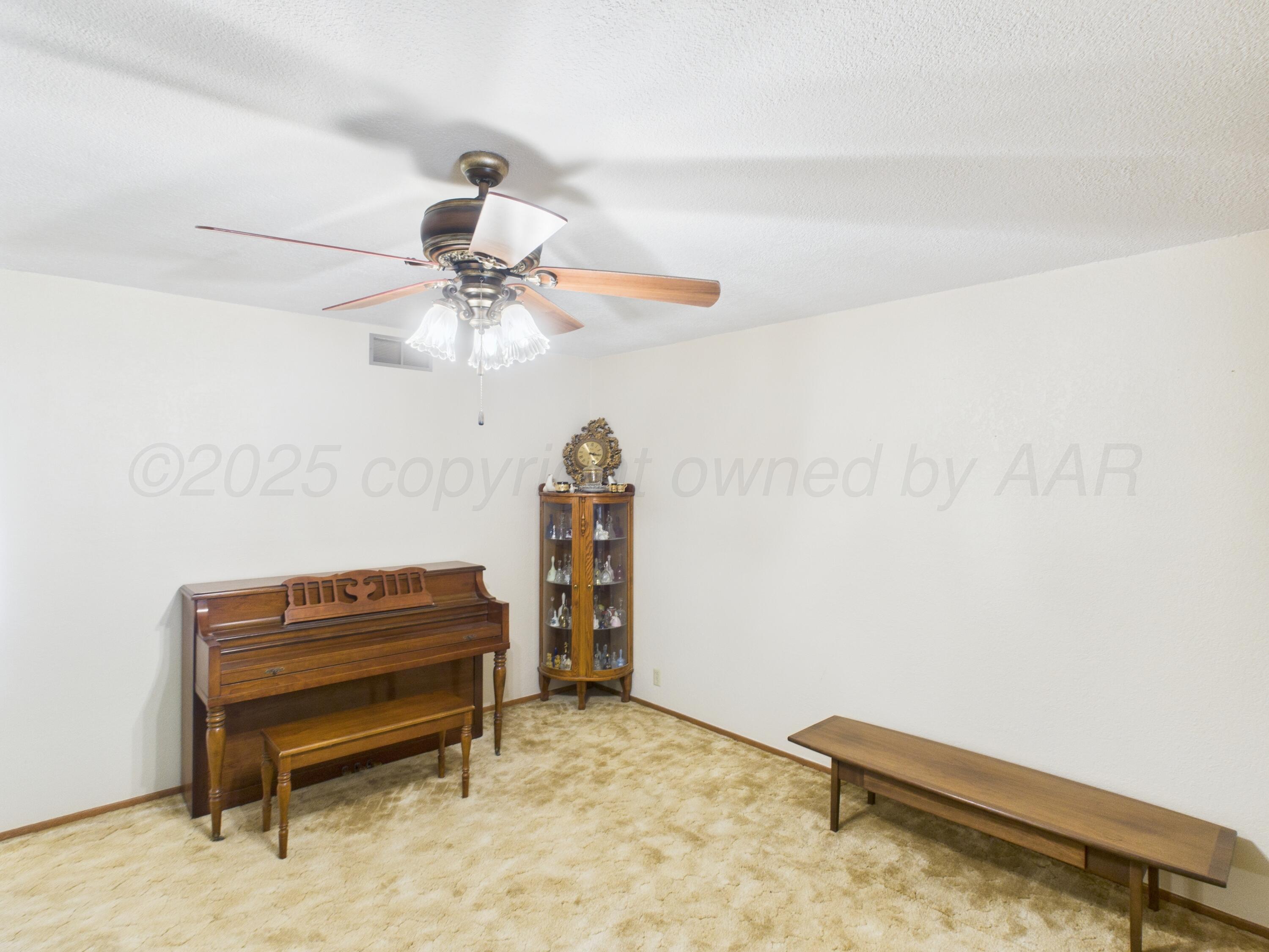 329 Coronado Street Fritch, TX 79036 - Photo 30 of 37 CAM05386G0-PR0018-STILL008