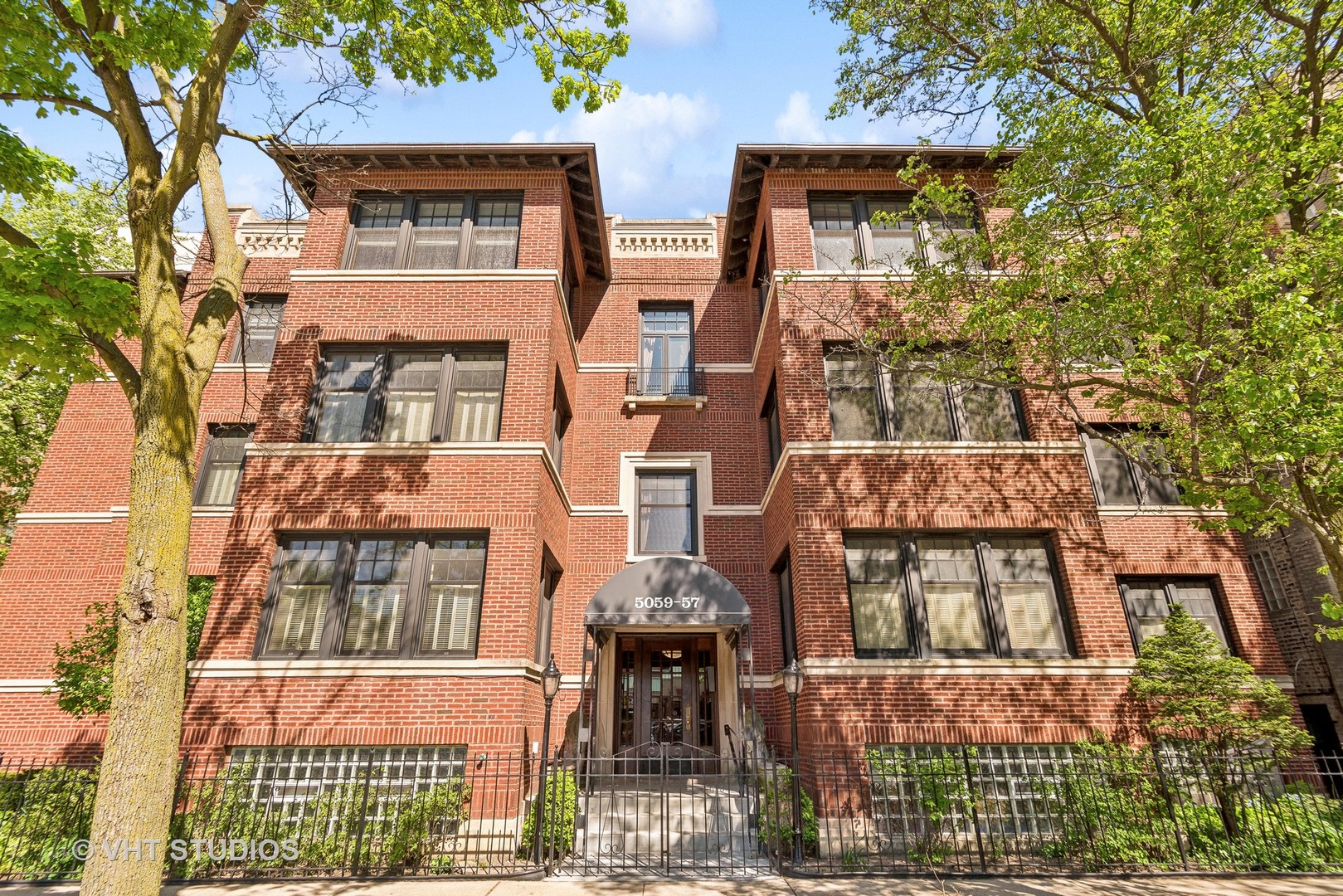 5057 North Sheridan Road, Unit 2S Chicago, IL 60640 - Photo 1 of 24 Gallery Image 1