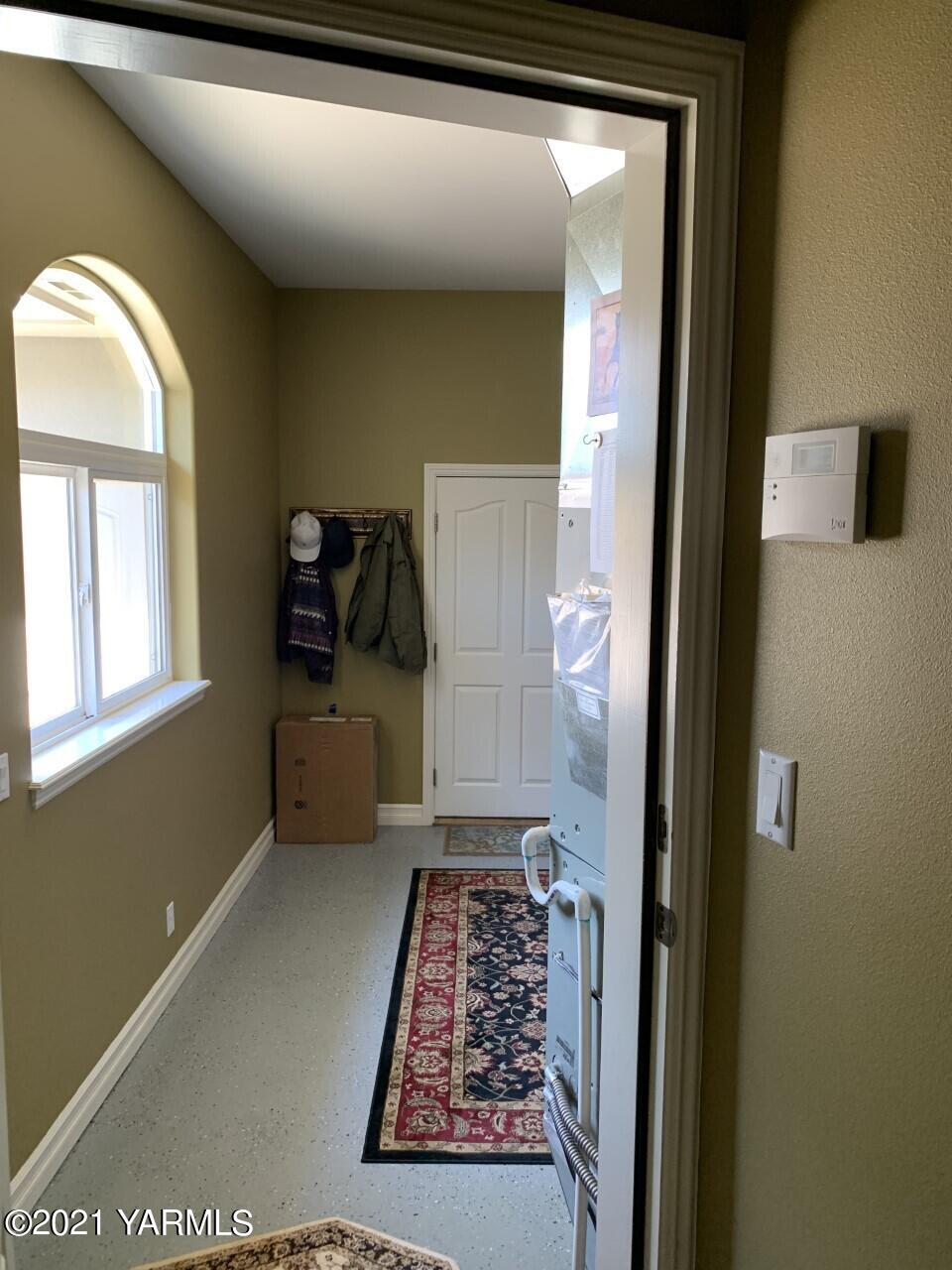 14841 Fisk Road Yakima, WA 98908 - Photo 18 of 59 Fisk 18