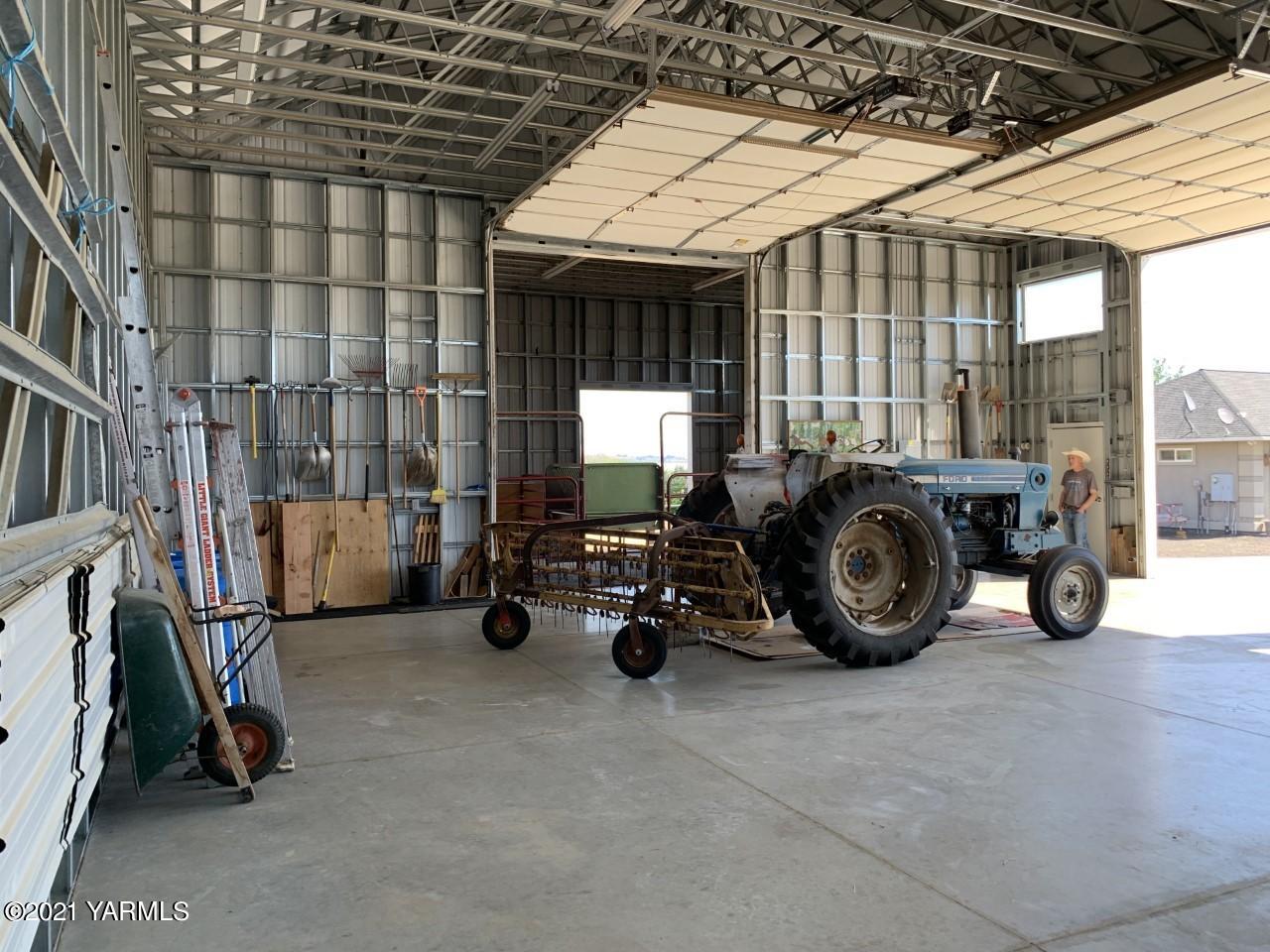 14841 Fisk Road Yakima, WA 98908 - Photo 53 of 59 a view of a room with gym equipment