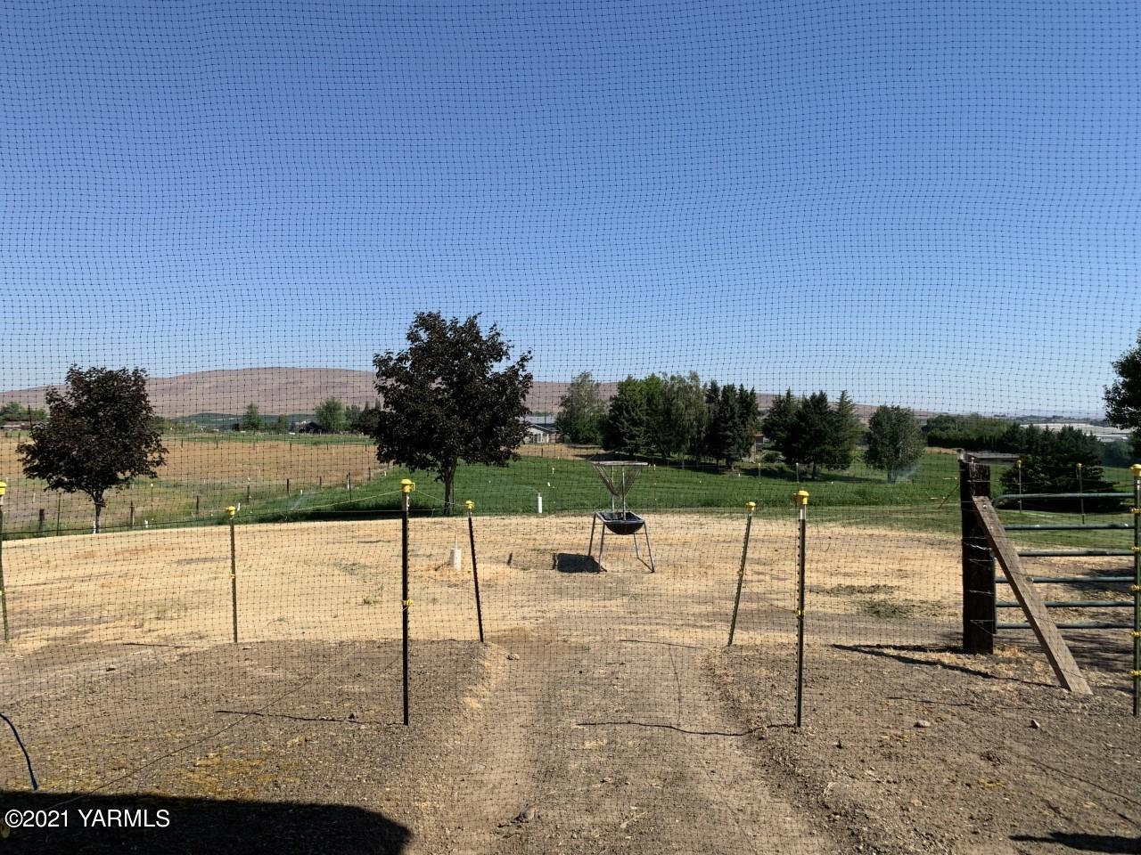 14841 Fisk Road Yakima, WA 98908 - Photo 59 of 59 a view of a lake