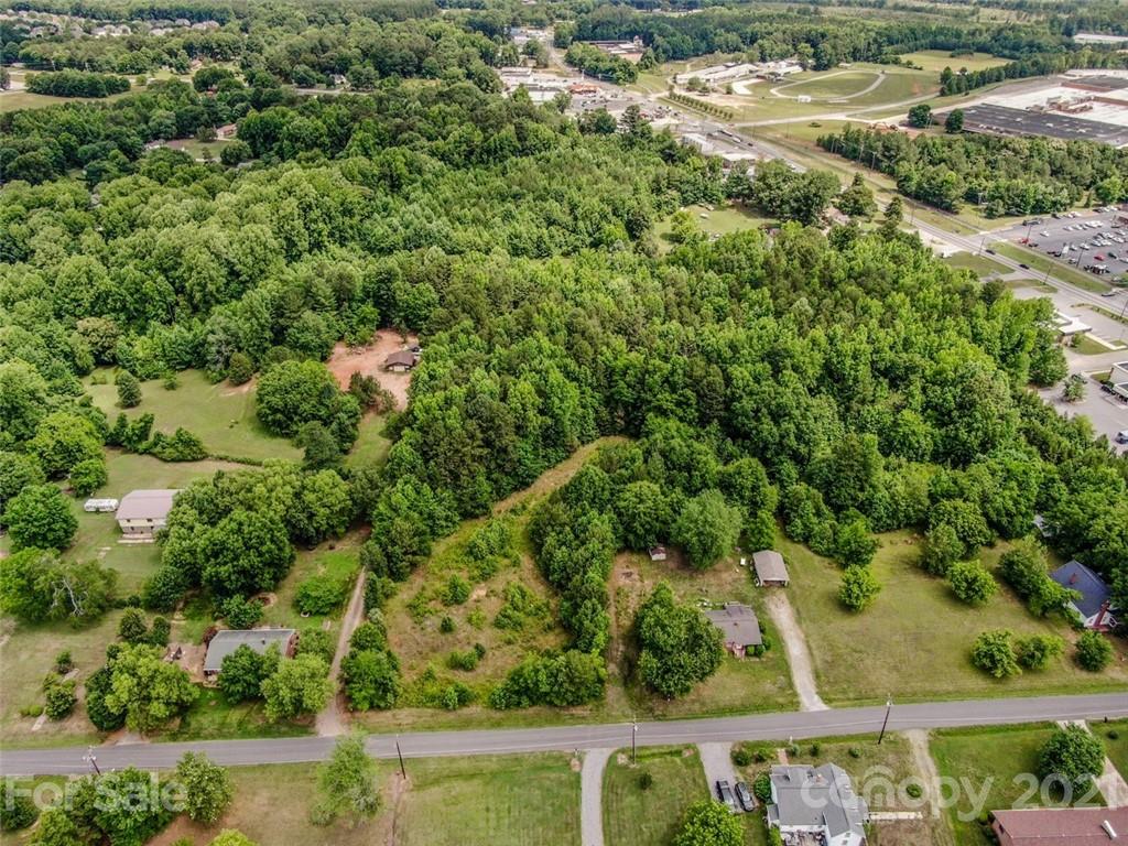 136 Goodman Road Troutman, NC 28166 - Photo 8 of 15 Gallery Image 8