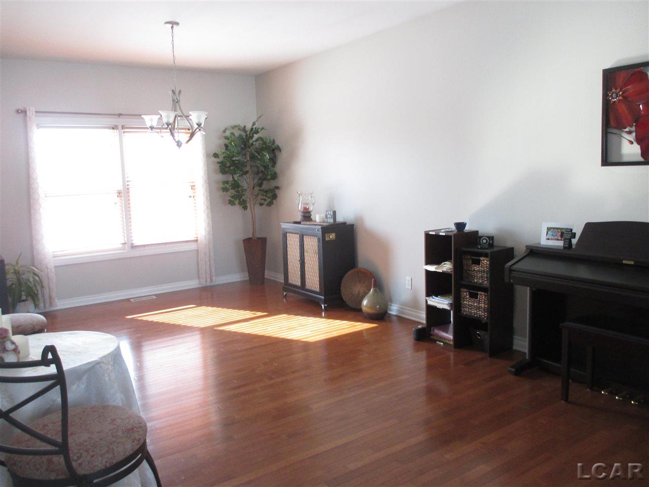 7253 Sydney Court Spring Arbor, MI 49283 - Photo 12 of 35 50066327-11.JPG