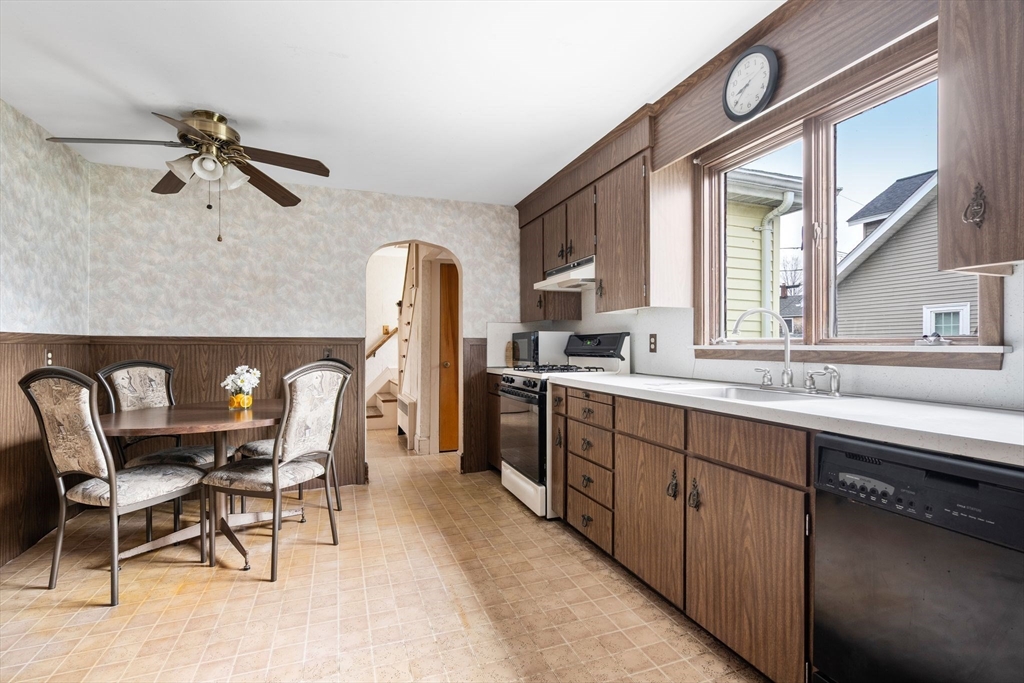 59 Pontiac Road Quincy, MA 02169 - Photo 18 of 42 Gallery Image 18