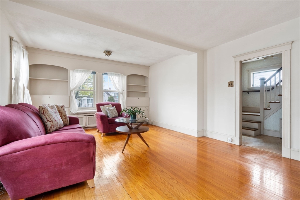 59 Pontiac Road Quincy, MA 02169 - Photo 7 of 42 Gallery Image 7