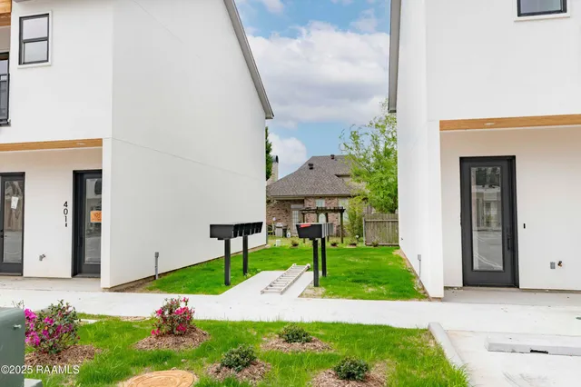 $299,000 | 1510 Kaliste Saloom Road, Unit 405, Lafayette, LA 70508