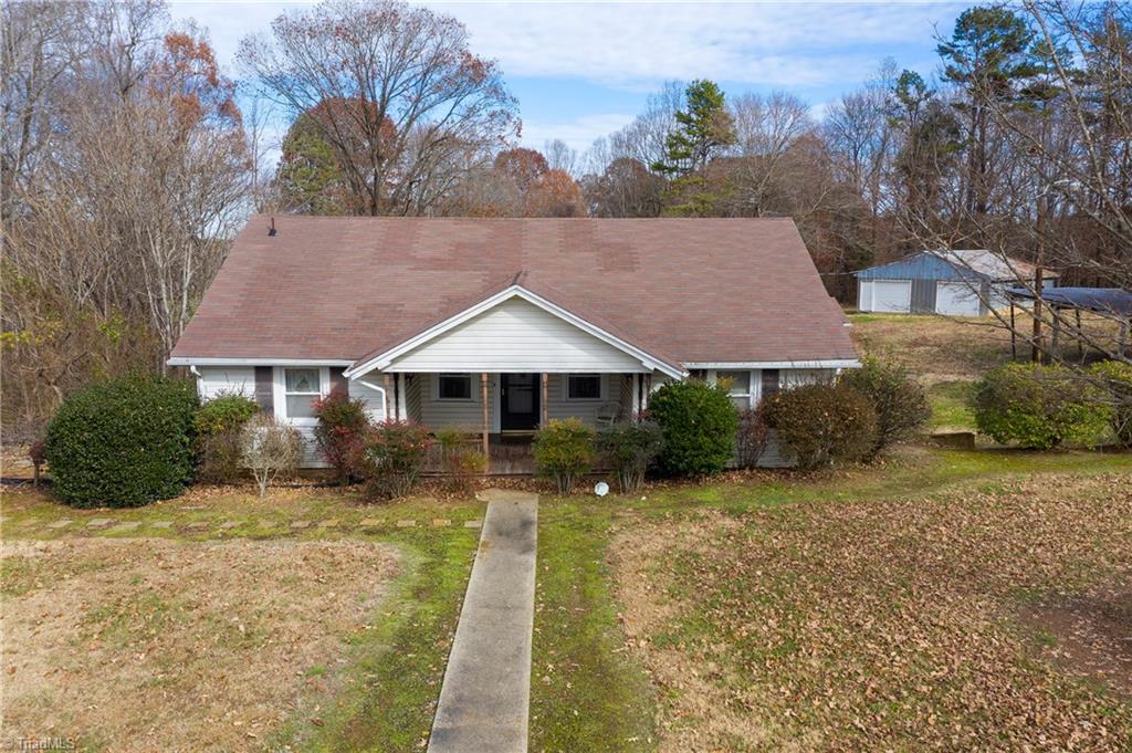 790 Community Road Lexington, NC 27295 - Photo 1 of 19 Gallery Image 1