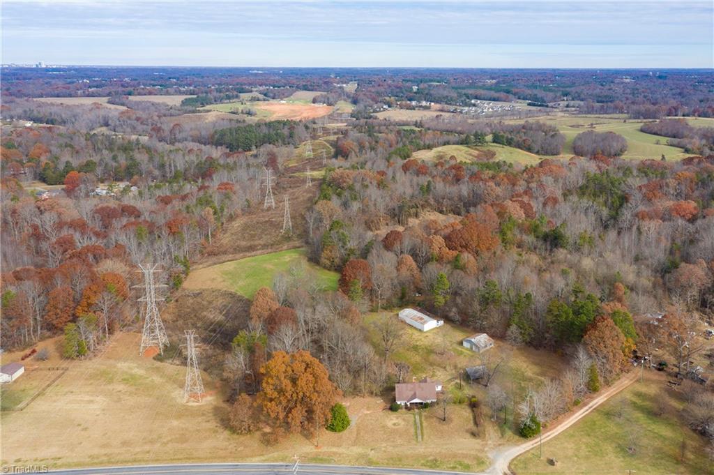 790 Community Road Lexington, NC 27295 - Photo 3 of 19 Gallery Image 3