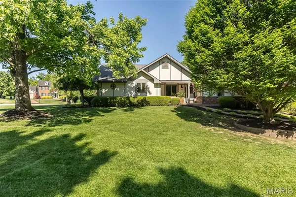 $489,900 | 159 Spring Oaks Drive, Ballwin, MO 63011