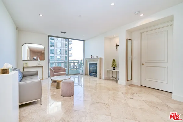 $888,888 | 5072 Scholarship, Unit 505D, Irvine, CA 92612